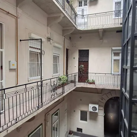 Novak Apartment *